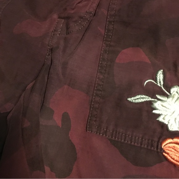 Free People Embroidered Scout Shorts Camo Floral - Picture 14 of 16